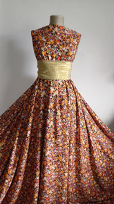 Latina Spandex -Negru Floricele Orange- STO1144